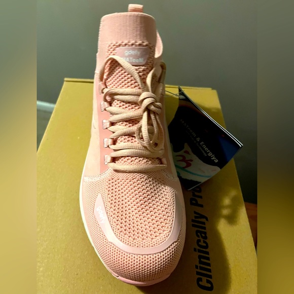 Gravity Defyers size 11 women’s - Picture 1 of 4